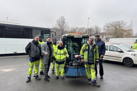 Livraison d'une balayeuse 100% électrique Boschung S2.0 à la Ville de Tremblay-en-France
