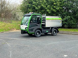 Véhicule utilitaire compact pour mairie électrique